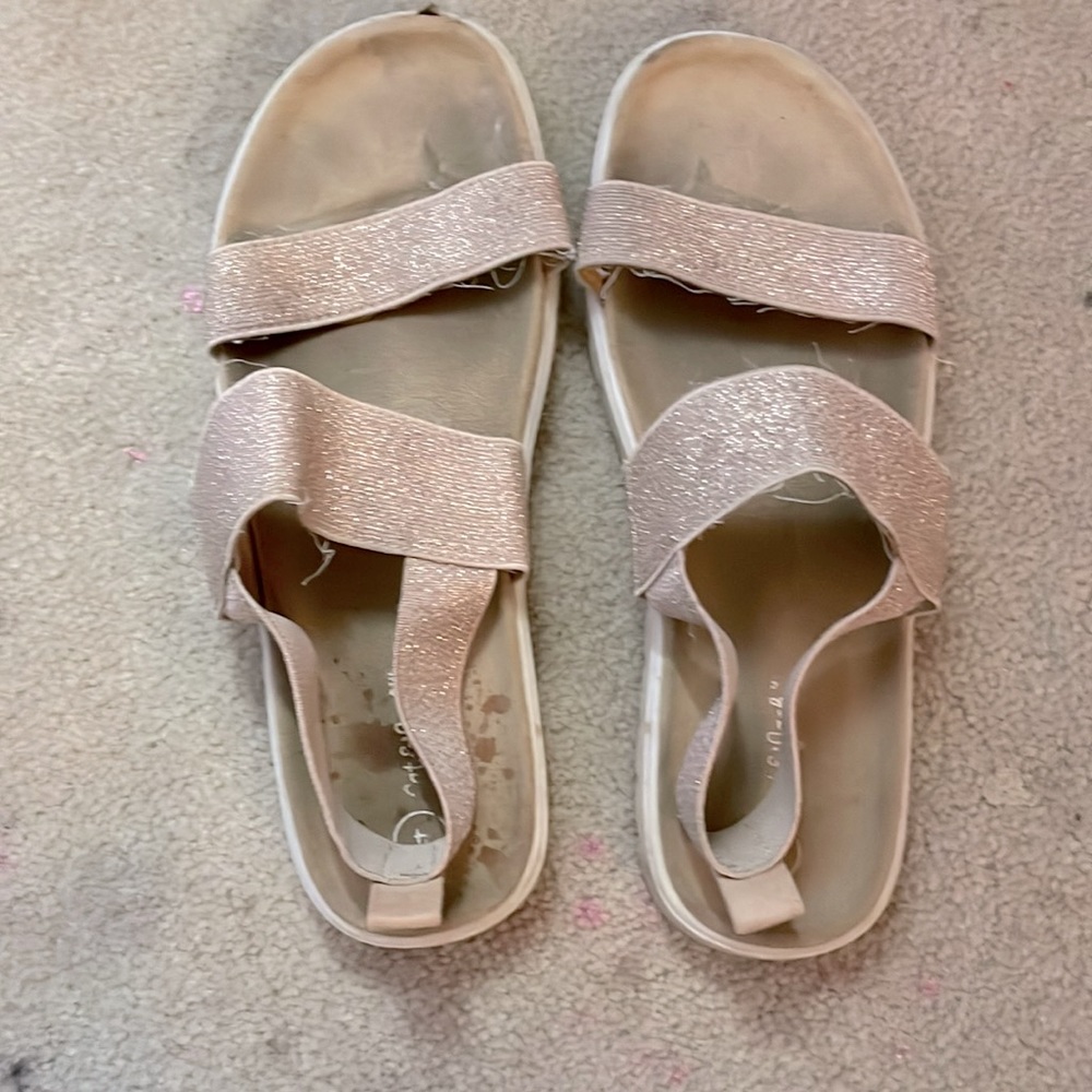 Pink sandles!